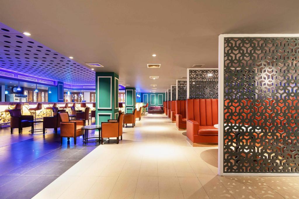Dhaka Regency Hotel & Resort מראה חיצוני תמונה