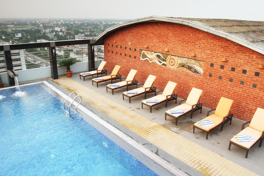 Dhaka Regency Hotel & Resort מראה חיצוני תמונה