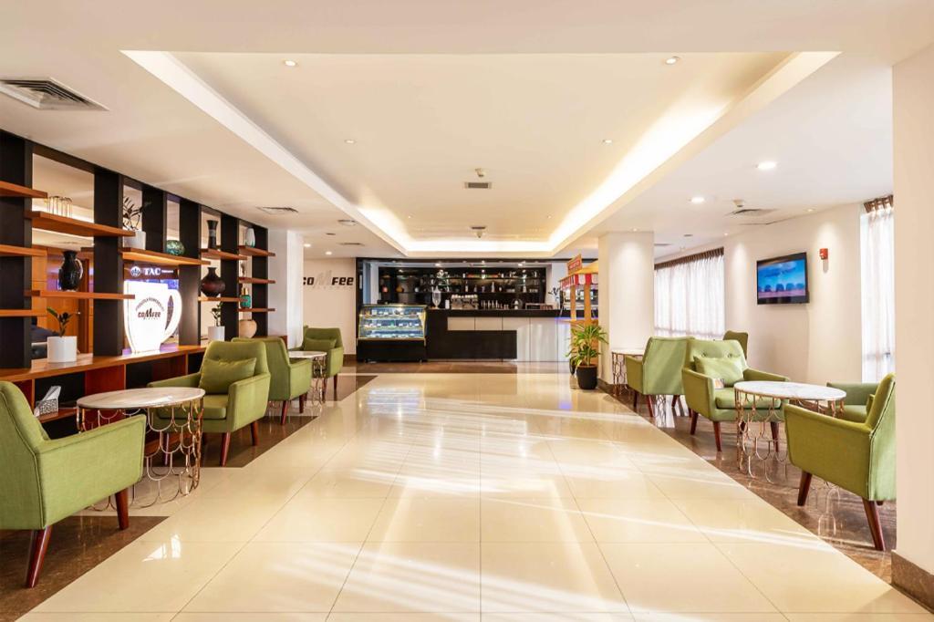 Dhaka Regency Hotel & Resort מראה חיצוני תמונה