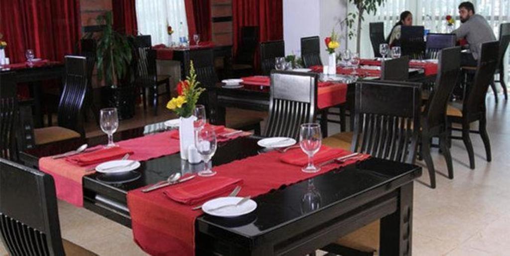 Dhaka Regency Hotel & Resort מראה חיצוני תמונה