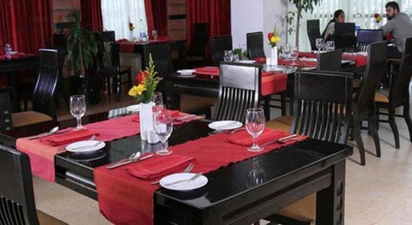 Dhaka Regency Hotel & Resort מראה חיצוני תמונה